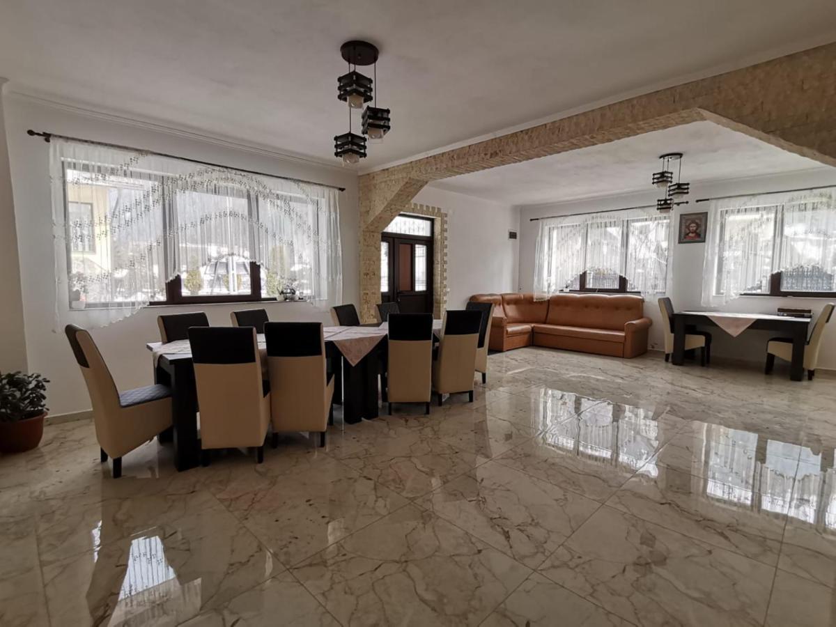 Casa Dana Olteanu Hotel Moeciu De Sus Buitenkant foto