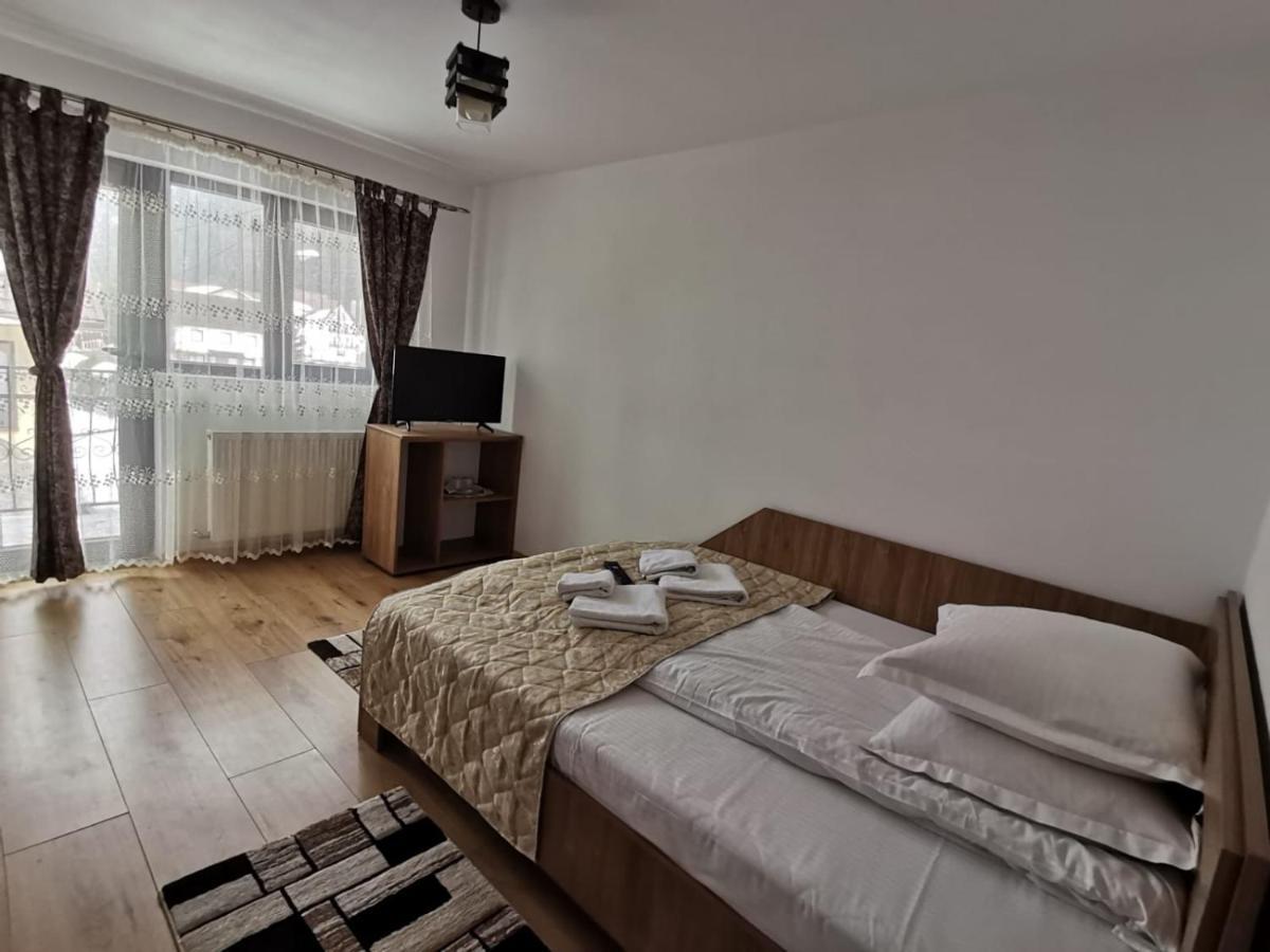 Casa Dana Olteanu Hotel Moeciu De Sus Buitenkant foto