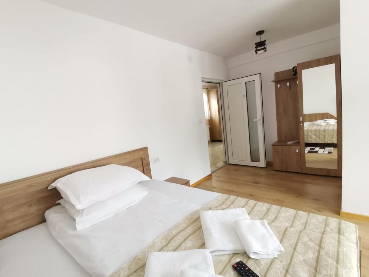 Casa Dana Olteanu Hotel Moeciu De Sus Buitenkant foto